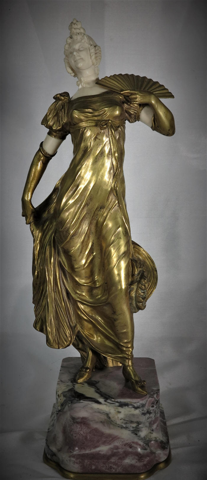 Art Nouveau Sculpture en Bronze
